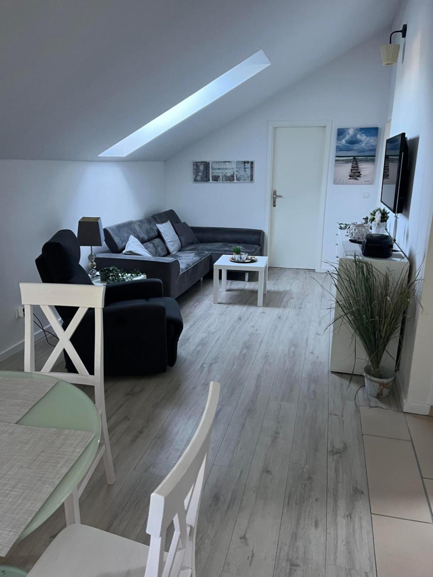 Ferienwohnung Voelker Haven Bagian luar foto